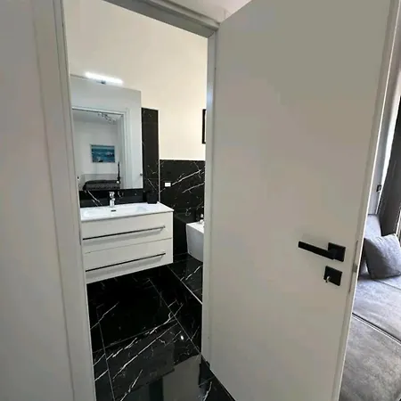 Apartment Dyo Adelfia, Elegante Loft Vista Mare Syracuse